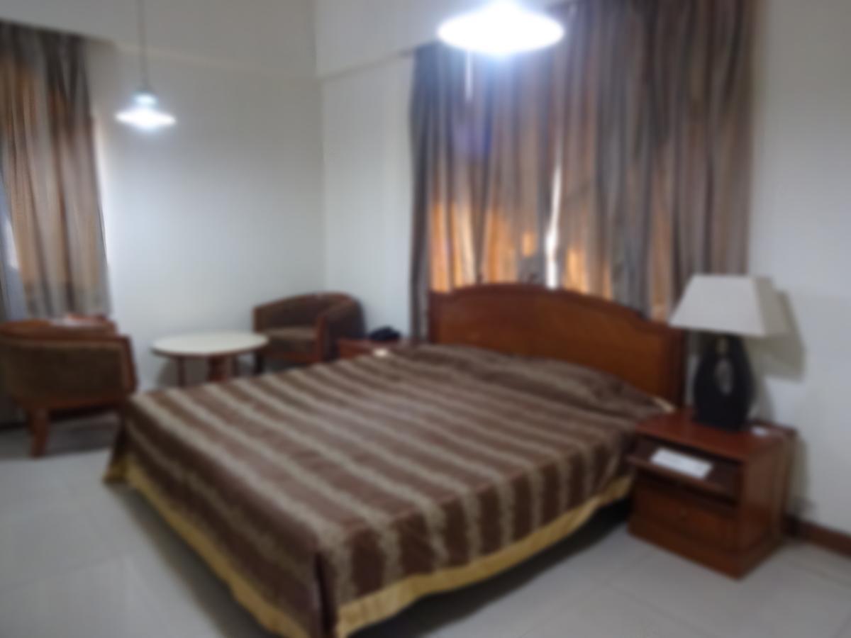 Hotel Sita Manor Gwalior Habitación foto